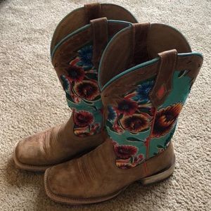 Ariat Circut Champion floral cowboy boots
